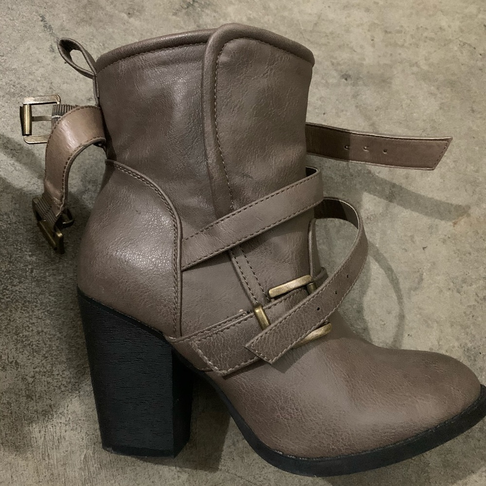 JustFab Raelyn Taupe Boots - Picture 2 of 4